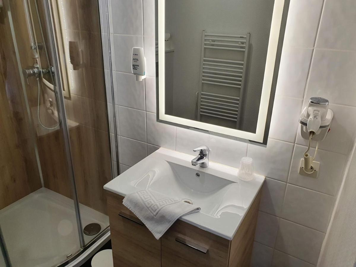 Hotel Du Commerce フェカン エクステリア 写真